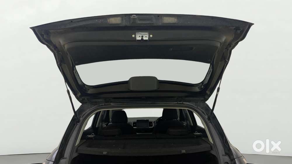 Hyundai Venue Sx, 2022, Petrol