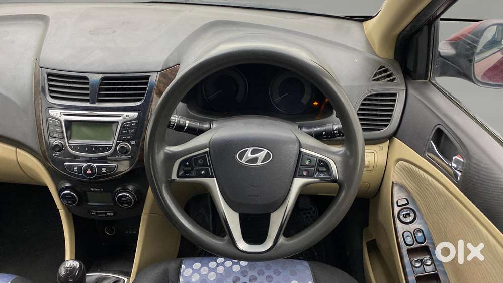 Hyundai Verna Fluidic 1.6 Vtvt Sx, 2013, Petrol