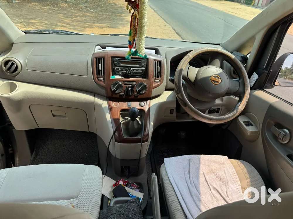 Nissan Evalia 2015 Diesel 210000 Km Driven