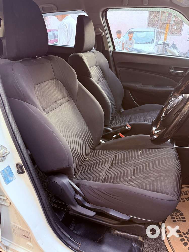Maruti Suzuki Swift Vxi + Manual, 2020, Petrol