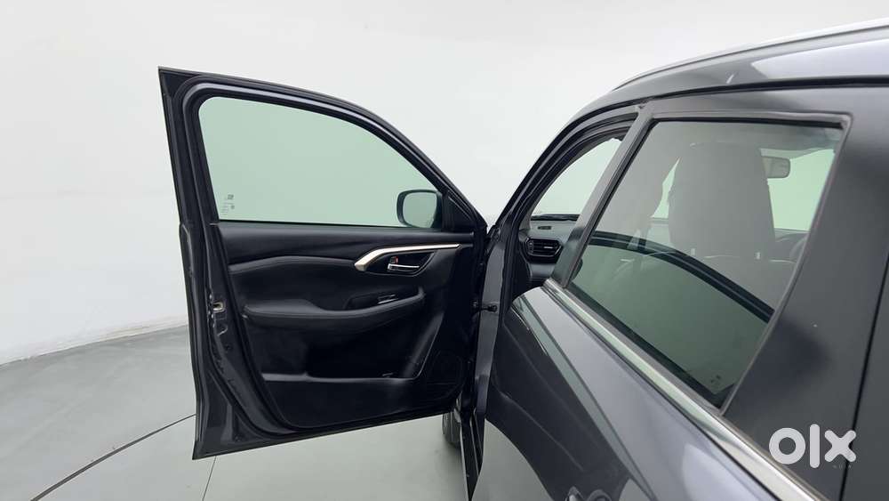 Maruti Suzuki Grand Vitara 1.5 Zeta Plus Intelligent Hybrid Ecvt, 20..