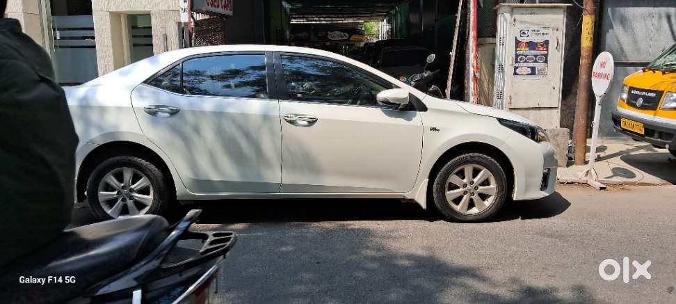 Toyota Corolla Altis 2013-2017 G Mt, 2015, Petrol