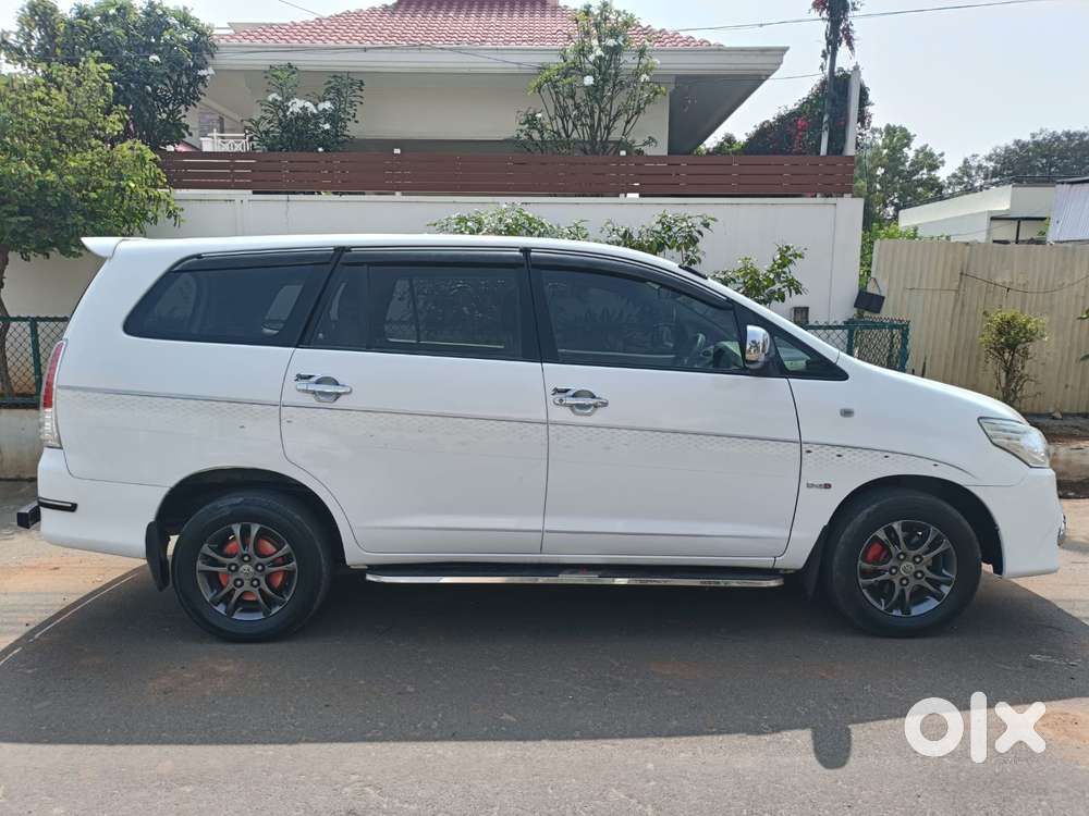 Toyota Innova 2.5 V 7 Str, 2011, Diesel