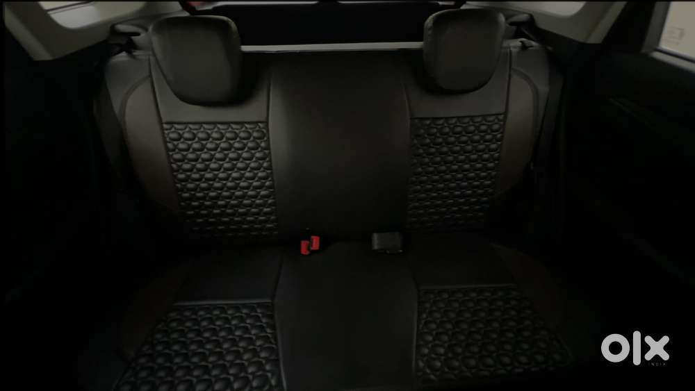 Maruti Suzuki Brezza Vxi At, 2022, Petrol