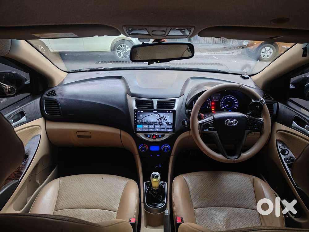 Hyundai Verna 1.6 Sx (o) Vtvt, 2015, Petrol