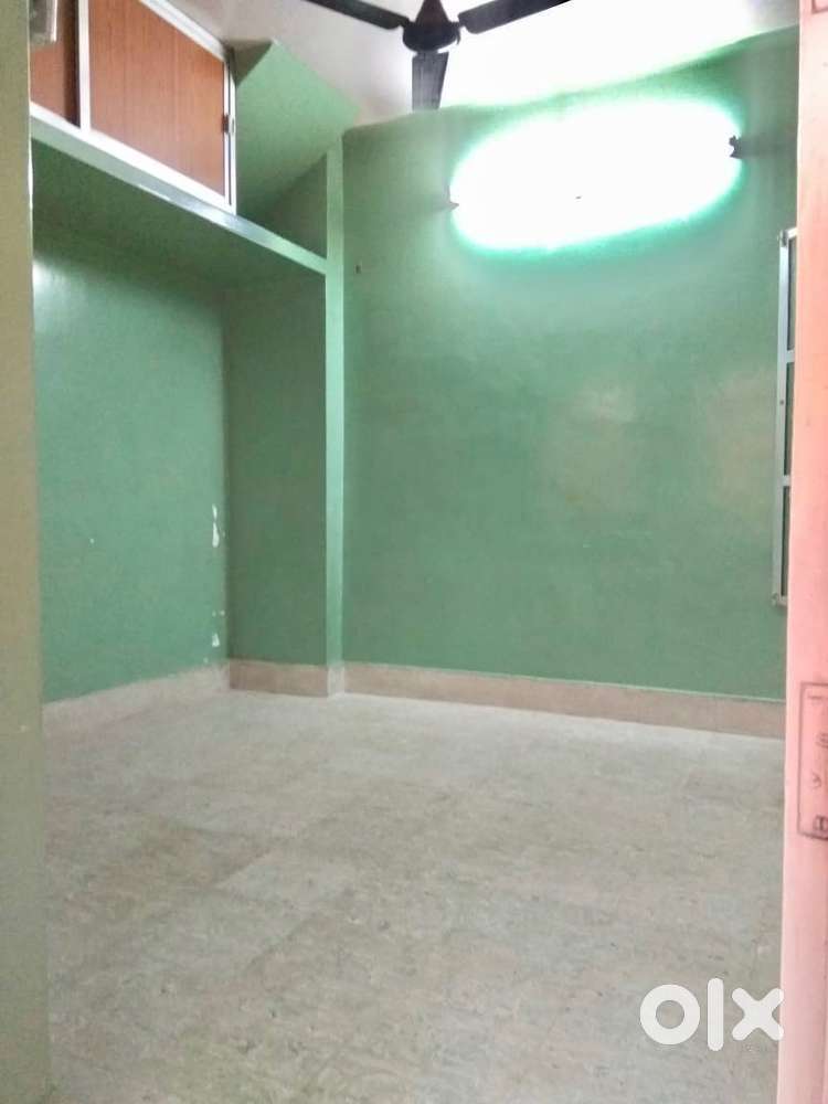 Rooms/houses for bachelors For Rent Houses & Apartments 1752051503