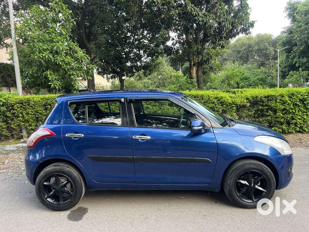 Maruti Suzuki Swift Vdi, 2012, Petrol