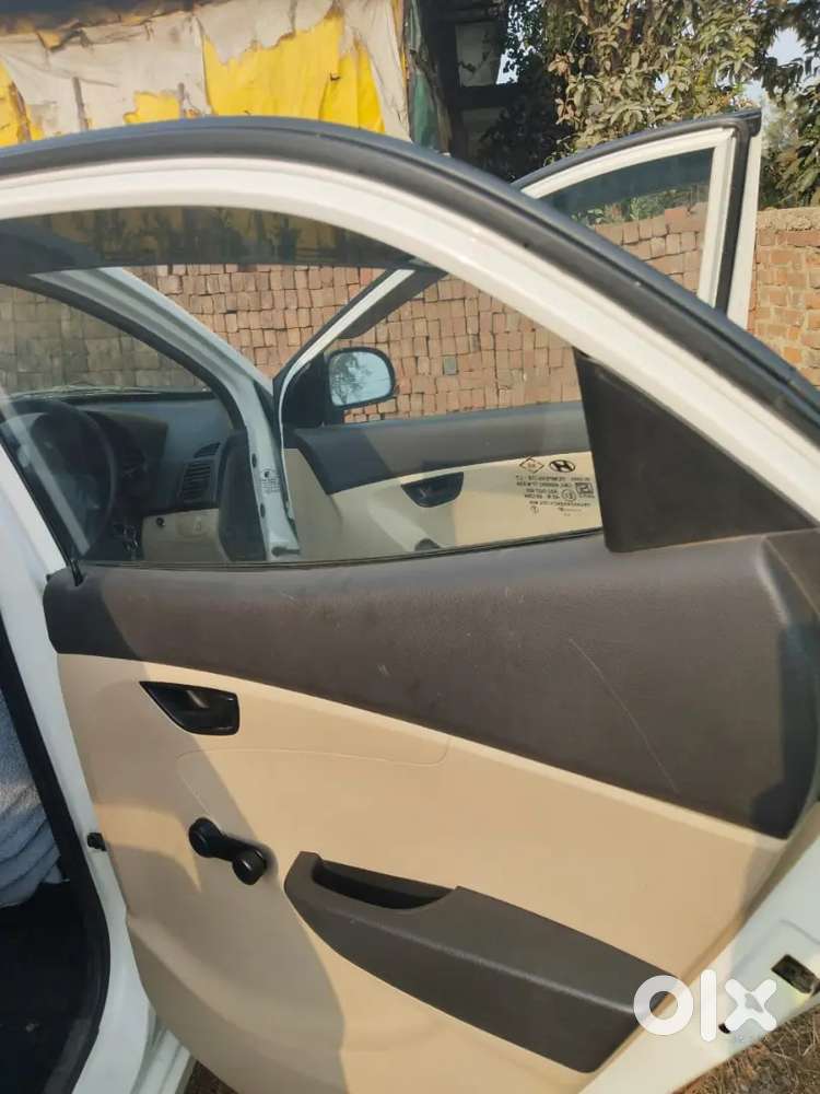 Hyundai Eon 2015 Petrol 30000 Km Driven