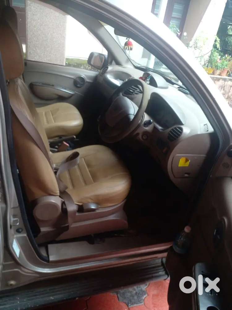 Mahindra Xylo 2010