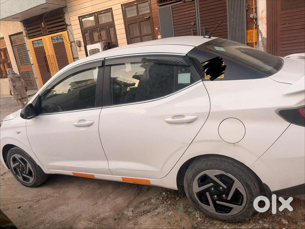 Hyundai Aura 2024 Car