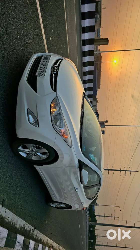 Hyundai New Elantra 2013