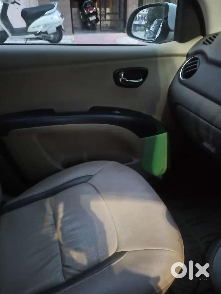 Hyundai I10 Nov 2010 Petrol 117500 Km Passing Upto Nov 2030.