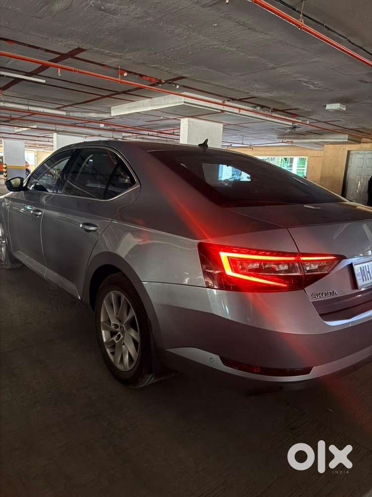 Skoda Superb 2019 Petrol Well Maintained