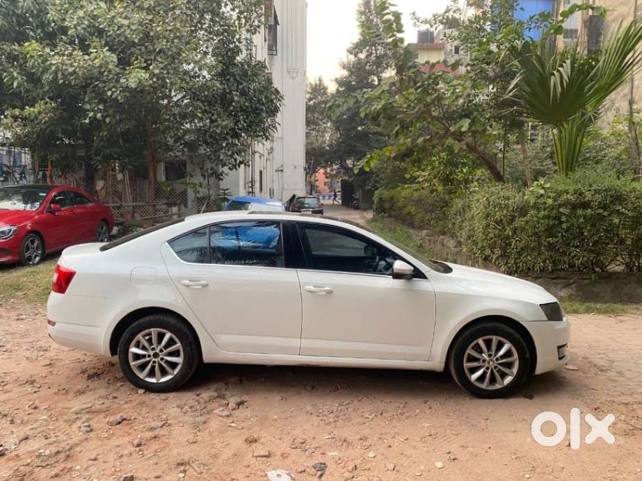 Skoda Octavia 2013-2017 Elegance 1.8 Tsi At, 2015, Petrol