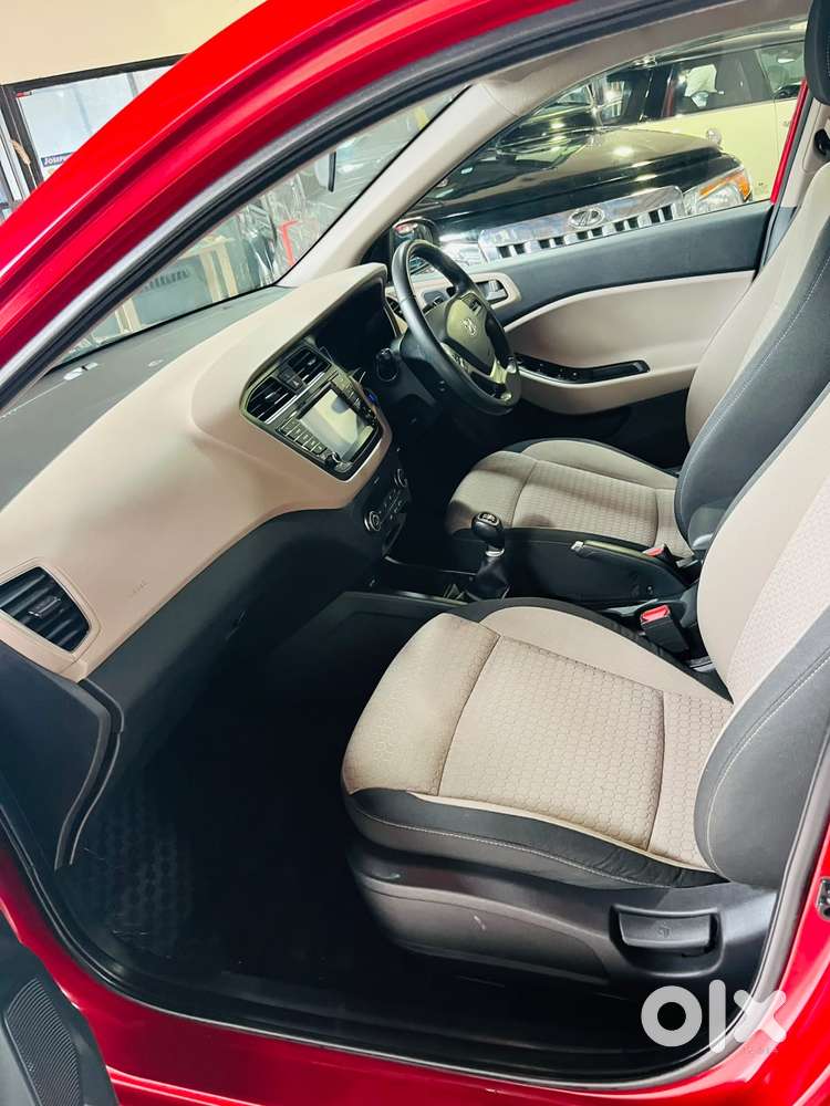 Hyundai I20 Asta (o) 1.2 Mt, 2018, Petrol