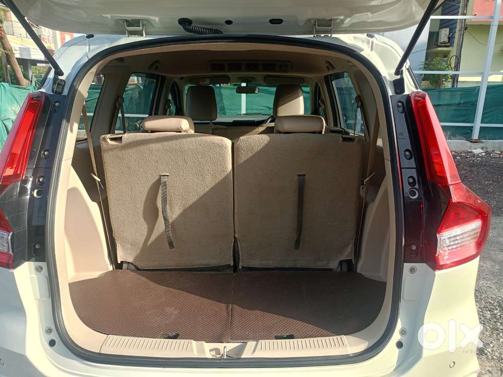 Maruti Suzuki Ertiga Vxi Abs Bs Iv, 2025, Petrol