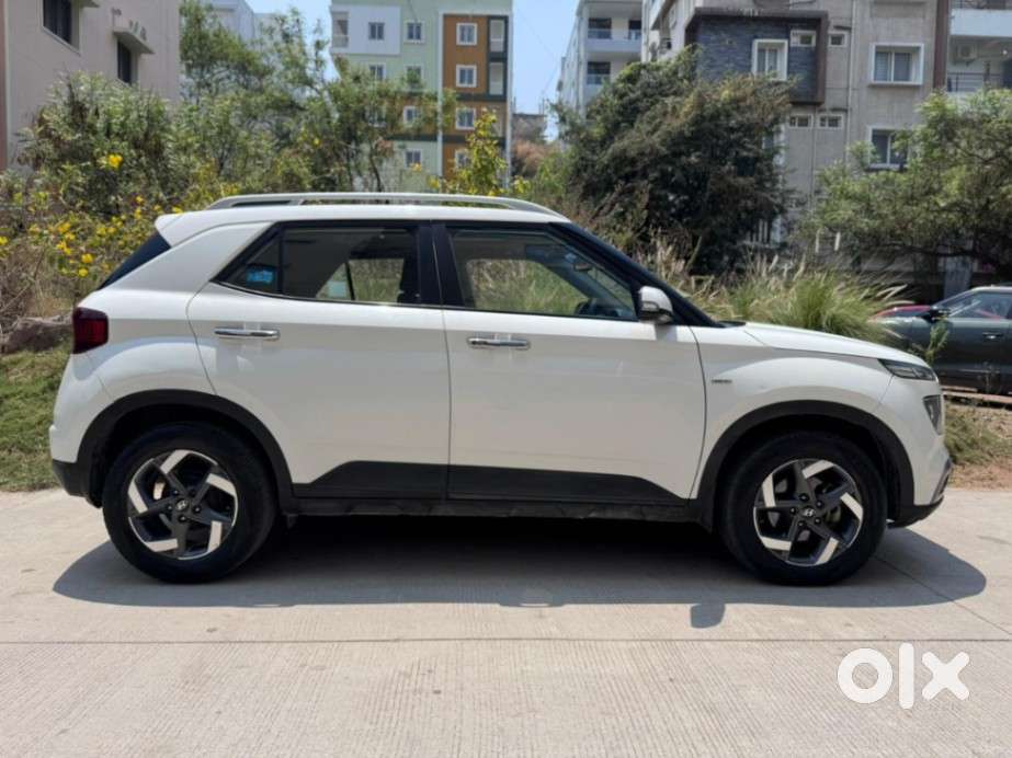 Hyundai Venue Sx Plus Turbo Dct, 2020, Petrol