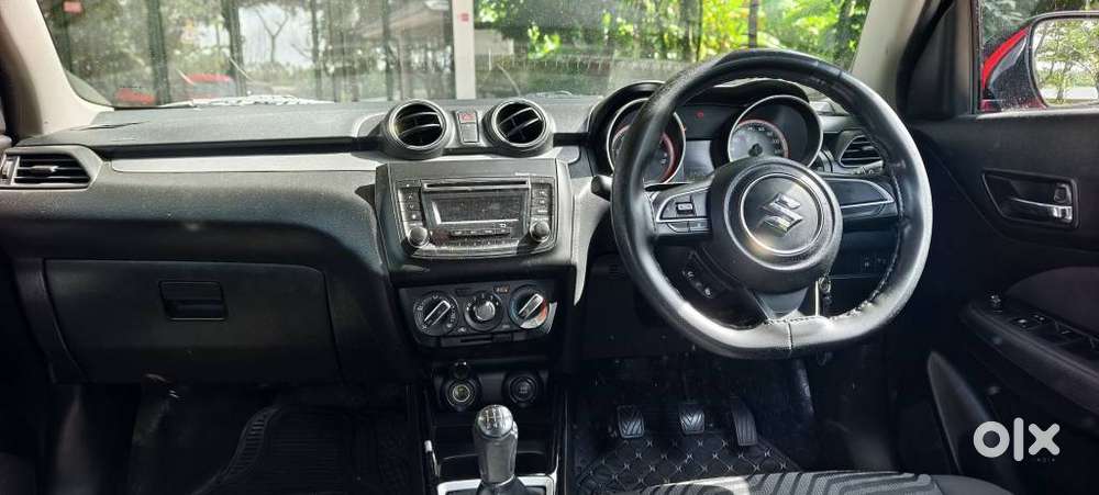 Maruti Suzuki Swift Vxi + Manual, 2020, Petrol