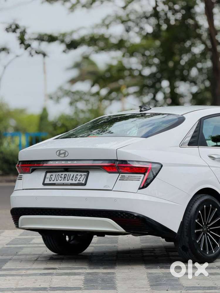 Hyundai Verna 1.5 Sx Petrol Mt, 2023, Petrol