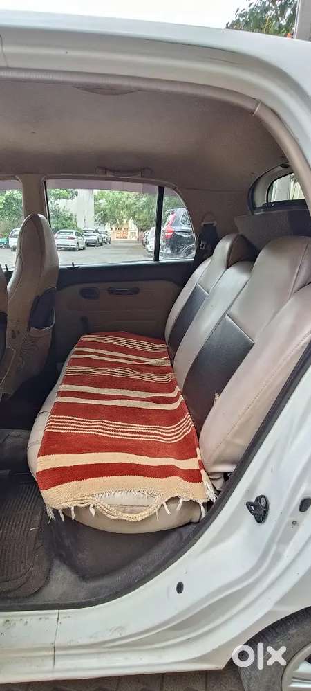Hyundai Santro Xing Xl 2010 Second Owner