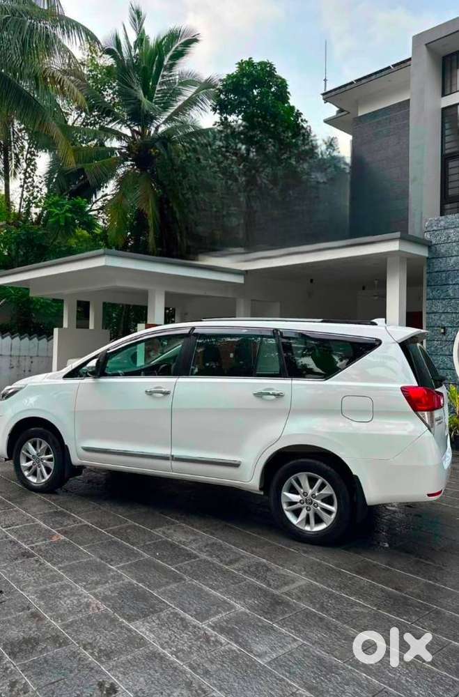 Toyota Innova Crysta 2.8 Gx At, 2018, Diesel