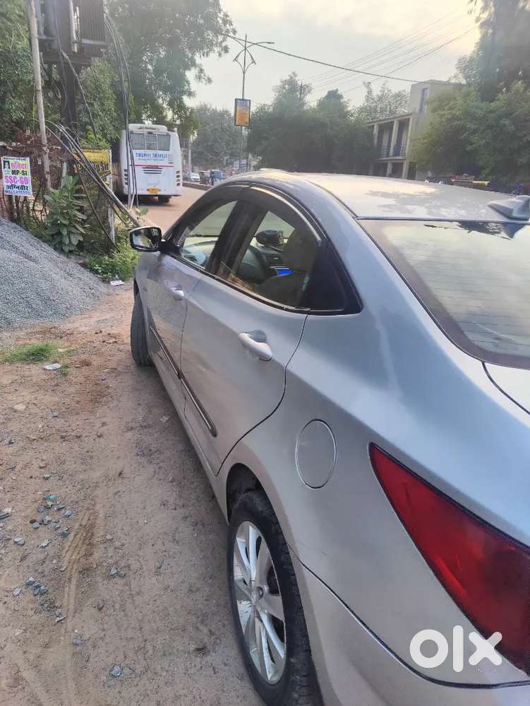 Hyundai Verna 2011 Dl Number