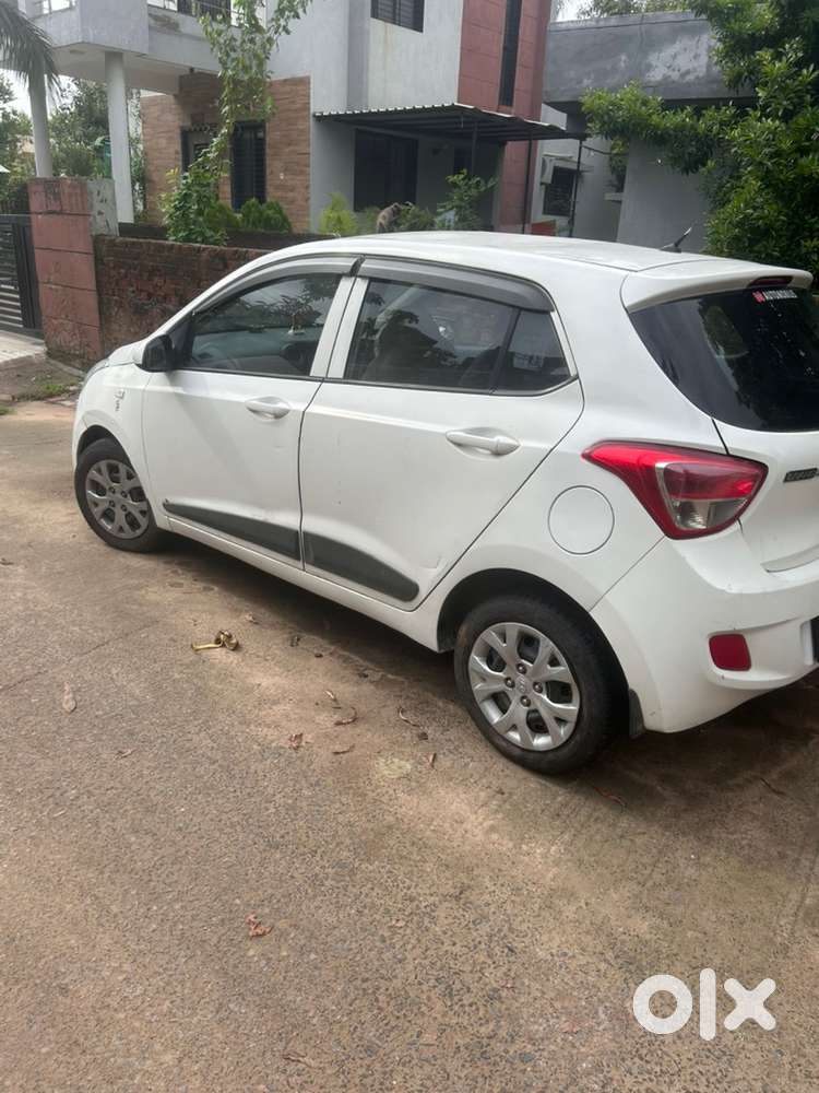 Hyundai I10 Petrol Manual 2015