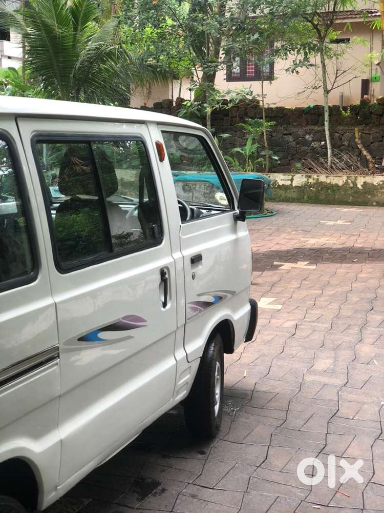 Maruti Omni Petrol 5-seater 2015
