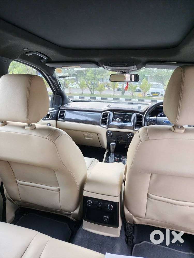 Ford Endeavour, 2016, Petrol
