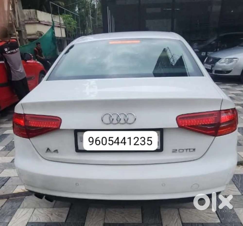 Audi A4 2012 Diesel 82700 Km Driven