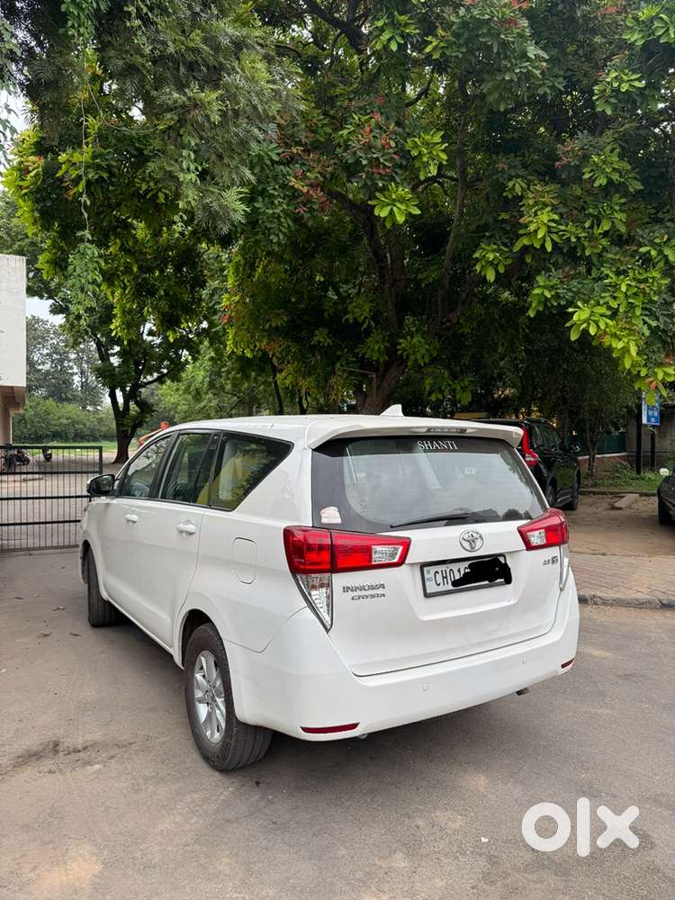 Toyota Innova Crysta 2.8g Automatic