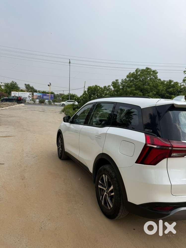 Mahindra Xuv700 Diesel Mt 2024
