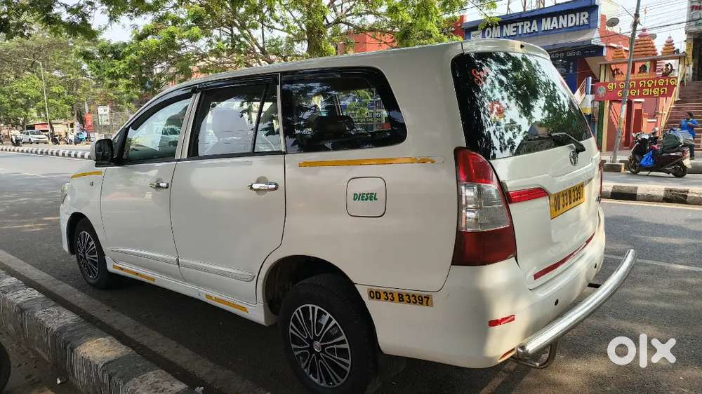 Toyota Innova 2015 Diesel 186000 Km Driven