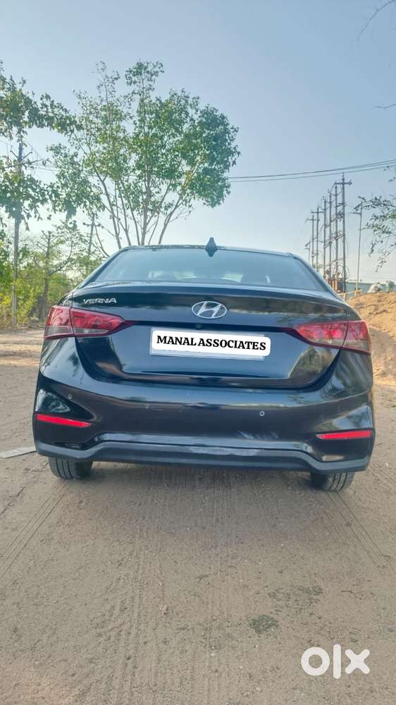 Hyundai Verna 1.4 Vtvt Ex, 2019, Petrol