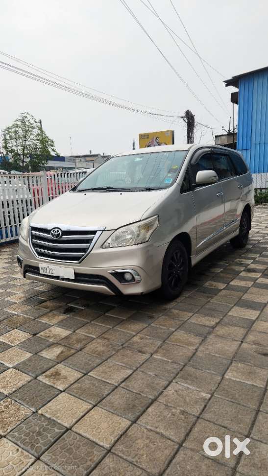 Toyota Innova 2.5 V 8 Str, 2015, Diesel