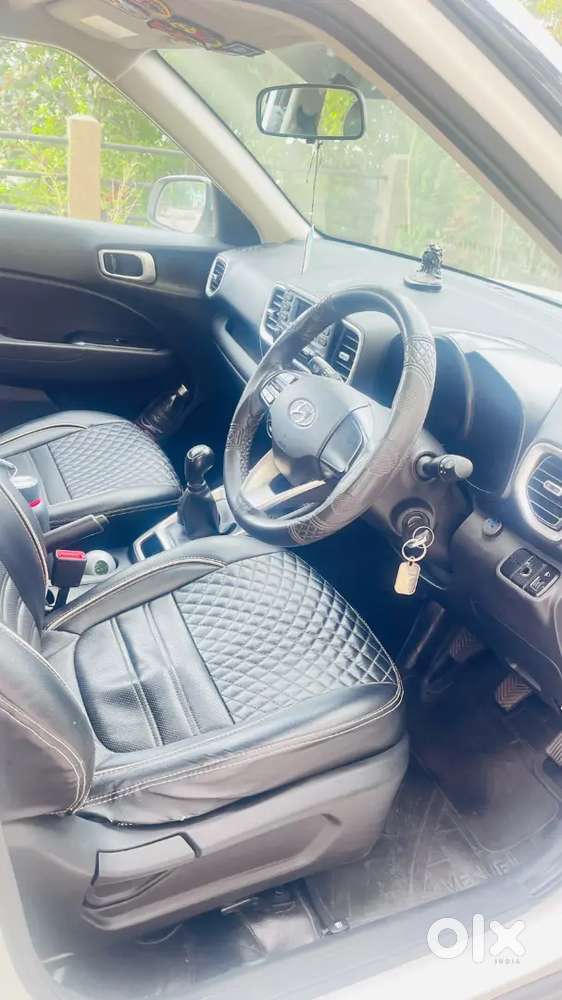 Hyundai Venue Petrol 2022