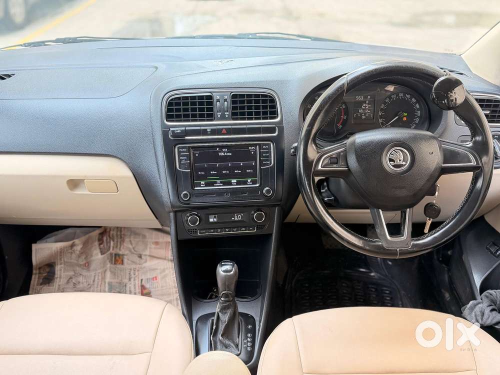 Skoda Rapid [ ] 1.6 Style Plus Mpi At, 2016, Petrol