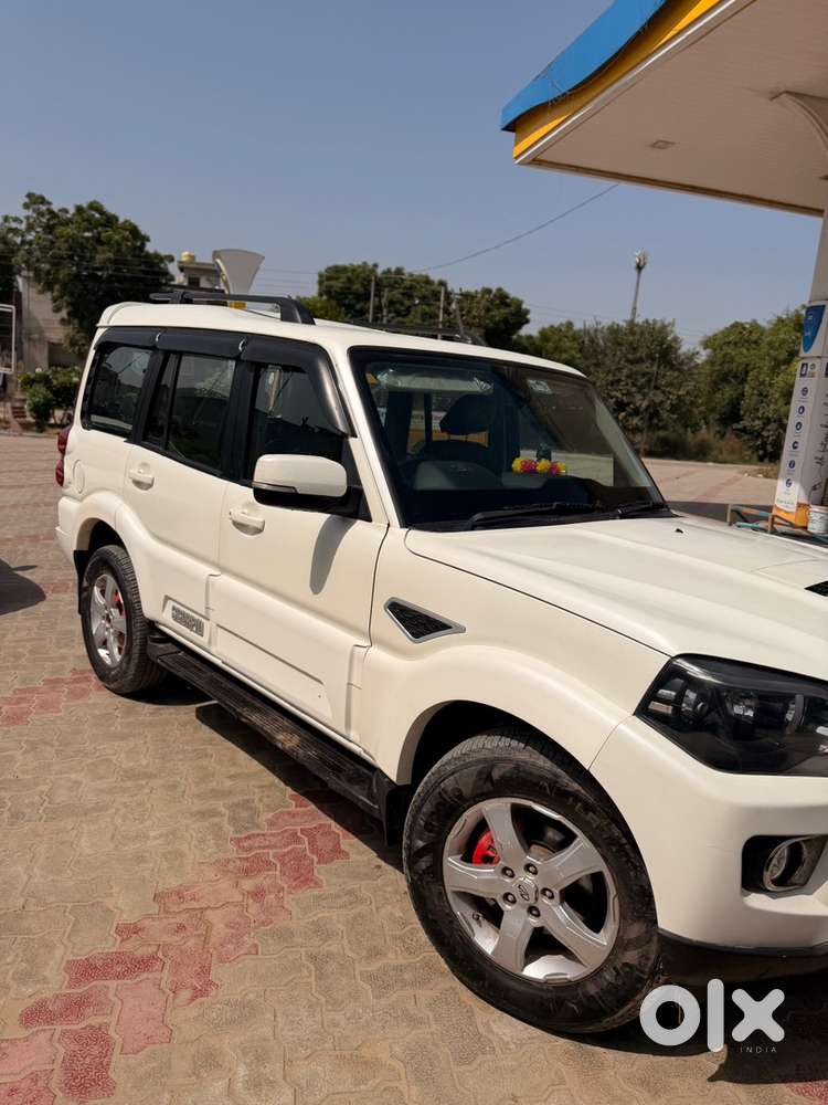 Mahindra Scorpio 2022 Diesel Manual
