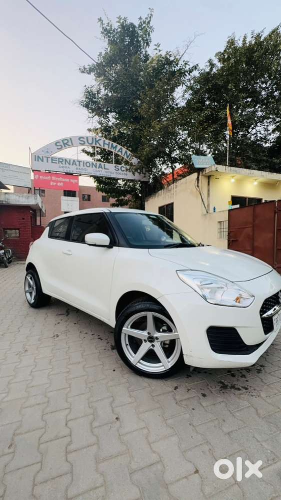 Swift Zxi Plus 2023 Petrol