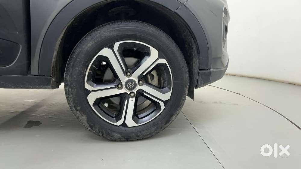 Tata Nexon 1.5 Revotorq Xza Plus S Amt, 2021, Petrol