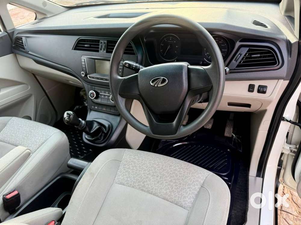 Mahindra Marazzo M4, 2020, Diesel