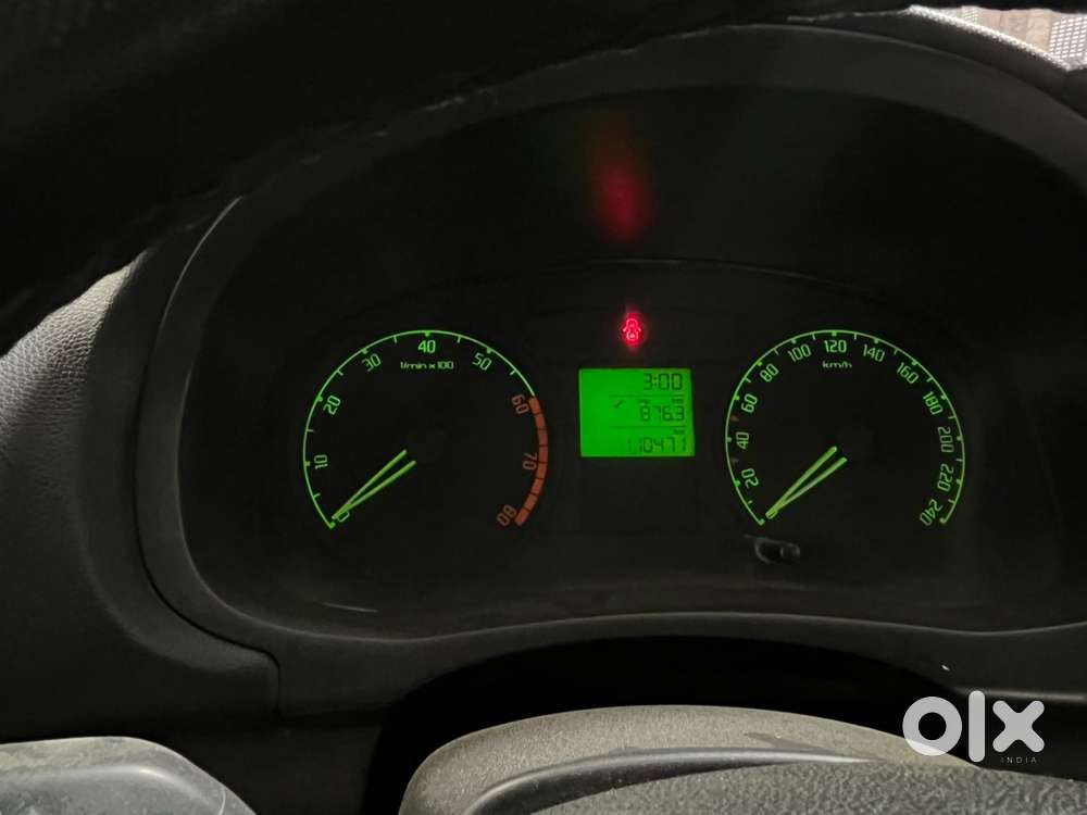 Skoda Fabia Petrol 120000 Km Driven