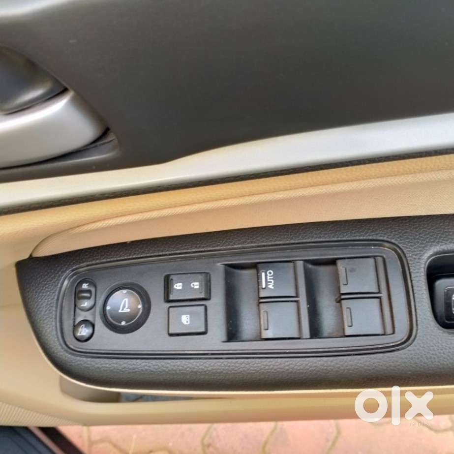 Honda Amaze Vx 1.2 Petrol Cvt, 2022, Petrol