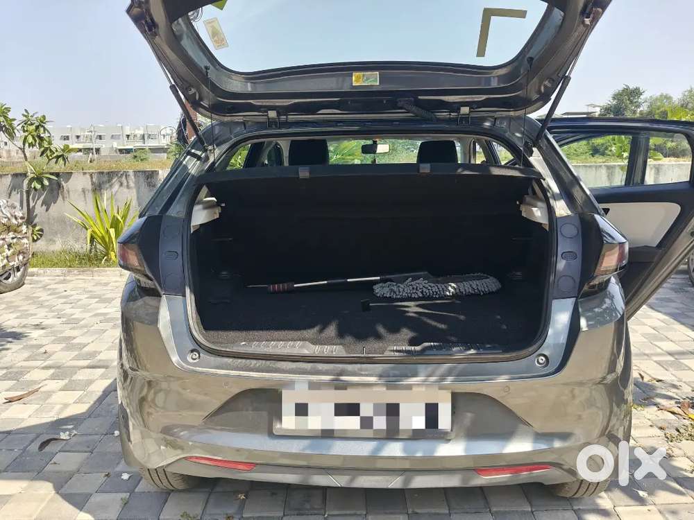 Tata Altroz Xm Plus 2024