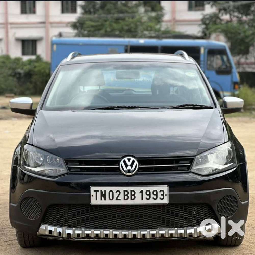 Volkswagen Crosspolo 2015 Diesel Well Maintained
