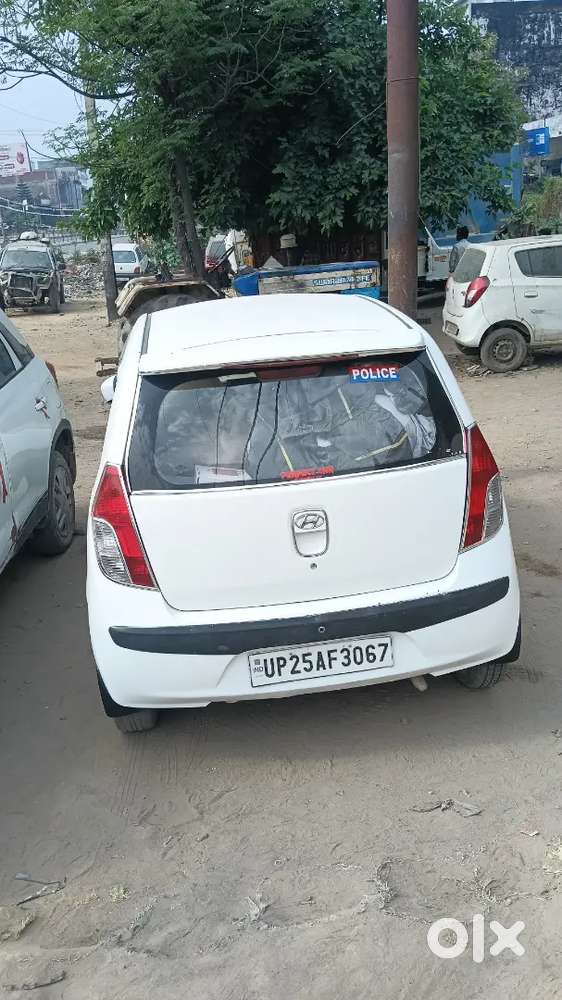 न्यू टायर न्यू बैटरी एलईडी है Ac चालू 2030  गुड कंडीशन कोई कमी नहीं