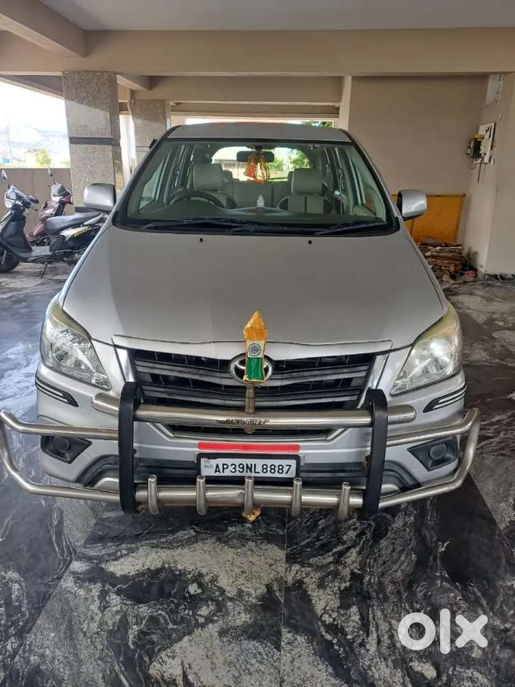 Toyota Innova 2013 Diesel Well Maintained