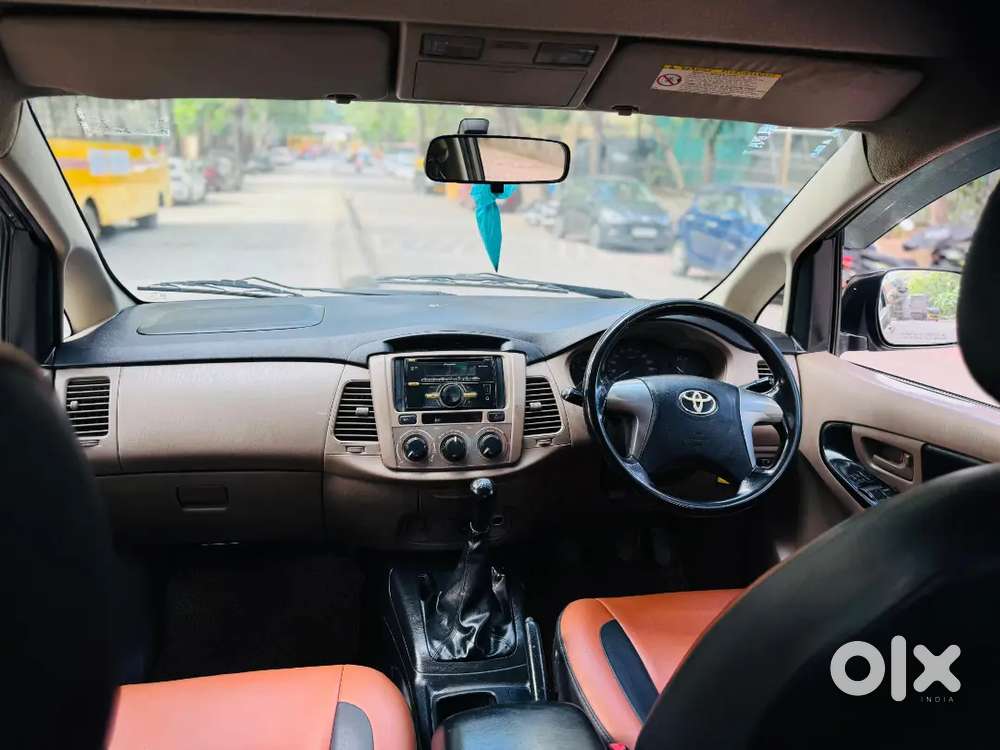 2015- Toyota Innova 2.5 G