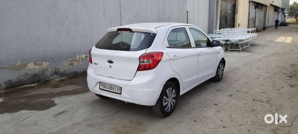 Ford Figo Petrol Titanium, 2017, Petrol