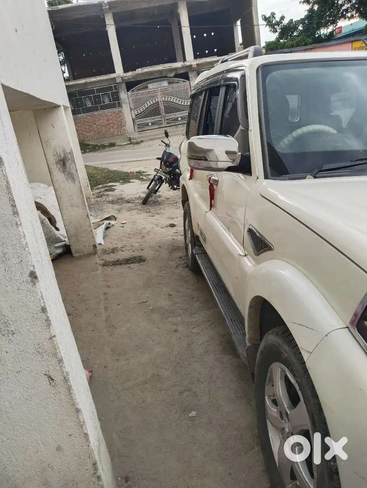 Mahindra Scorpio S11 2018